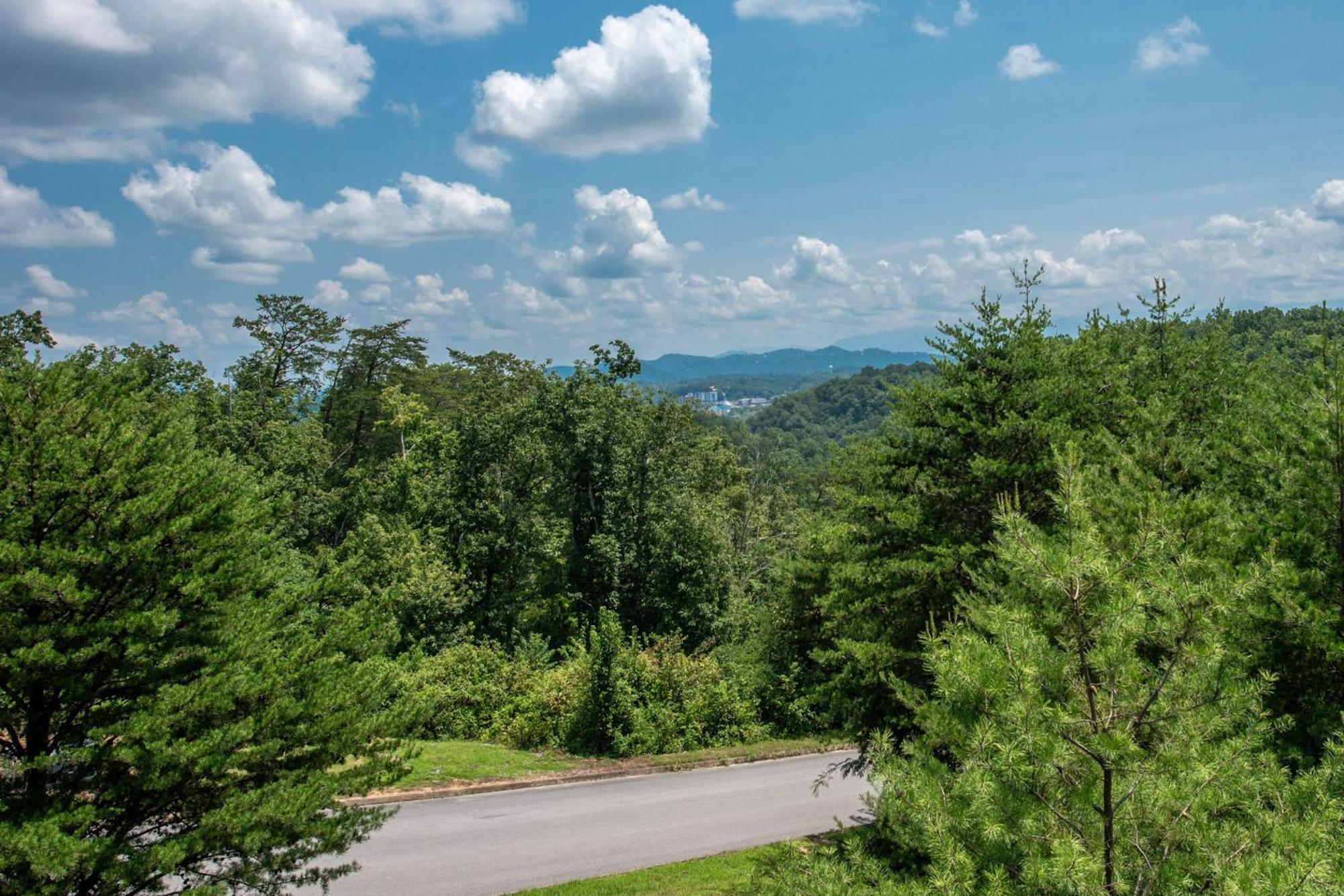 Dancing Bear Lodge By Eden Crest Sevierville Exterior photo